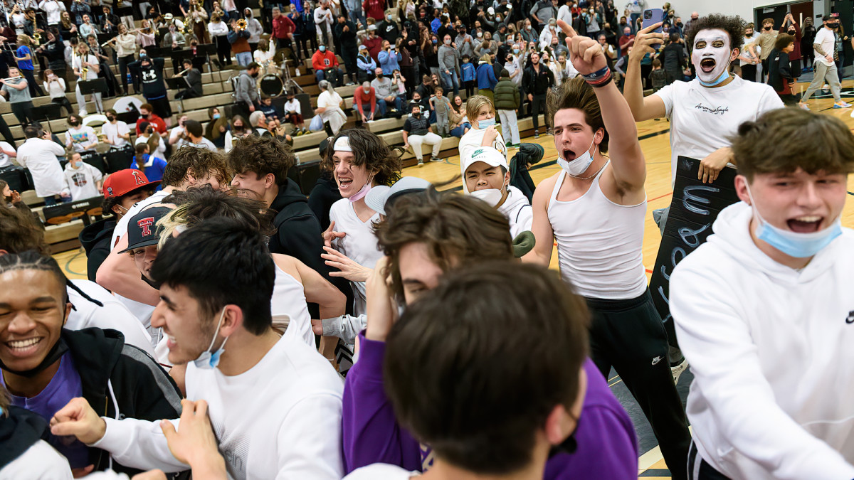 Tualatin Lake Oswego boys basketball Ken Waz 71